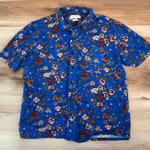 Urban Outfitters Rayon Shirt Mens Medium Blue Floral Rose Short Sleeve Button Up